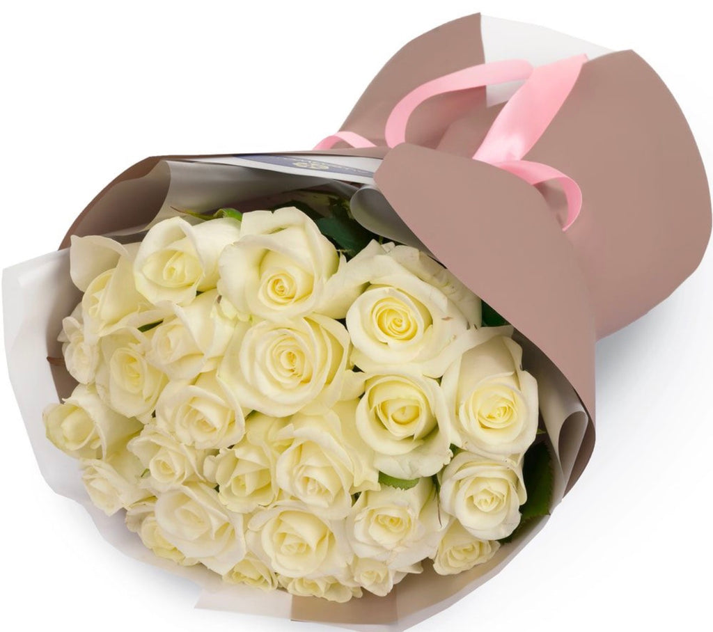 Bouquet of 25 White Beluga Roses