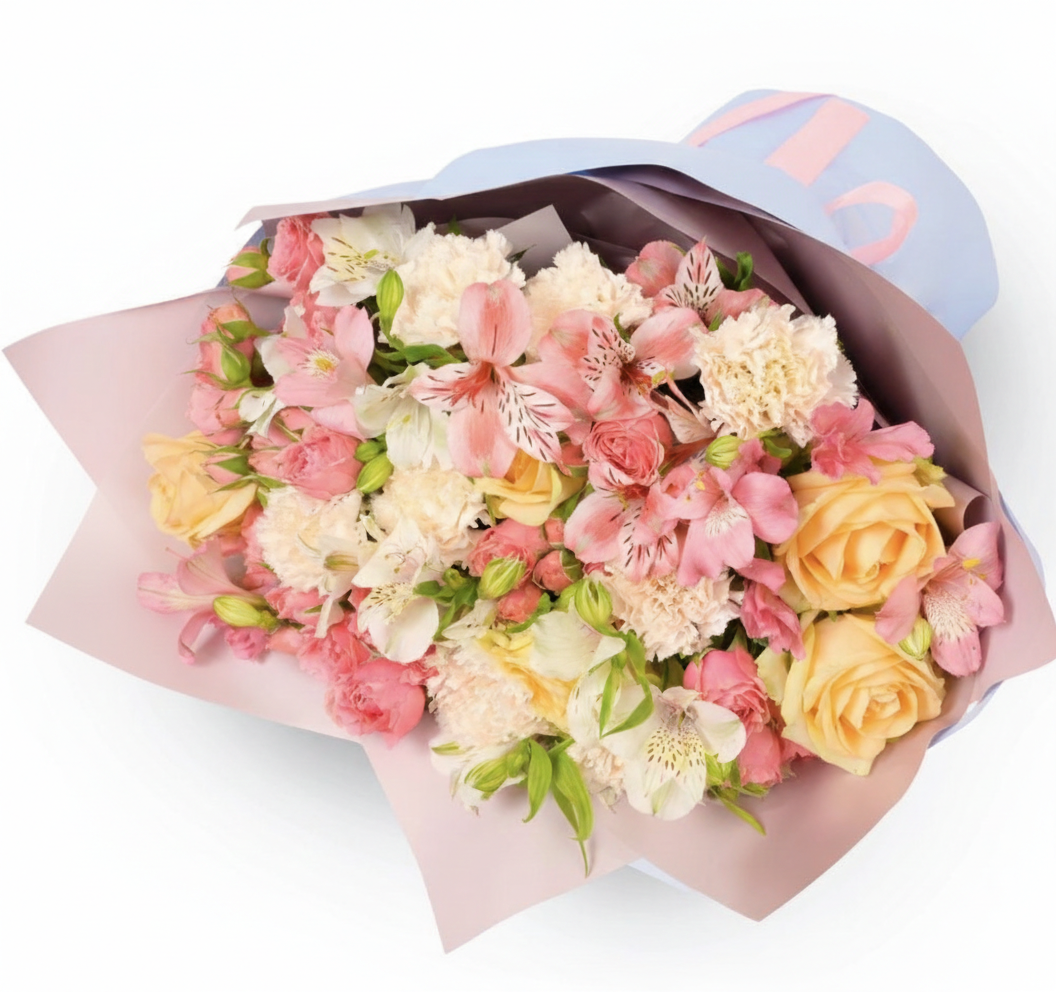 Paulina Bouquet – Roses, Alstroemeria & Dianthus